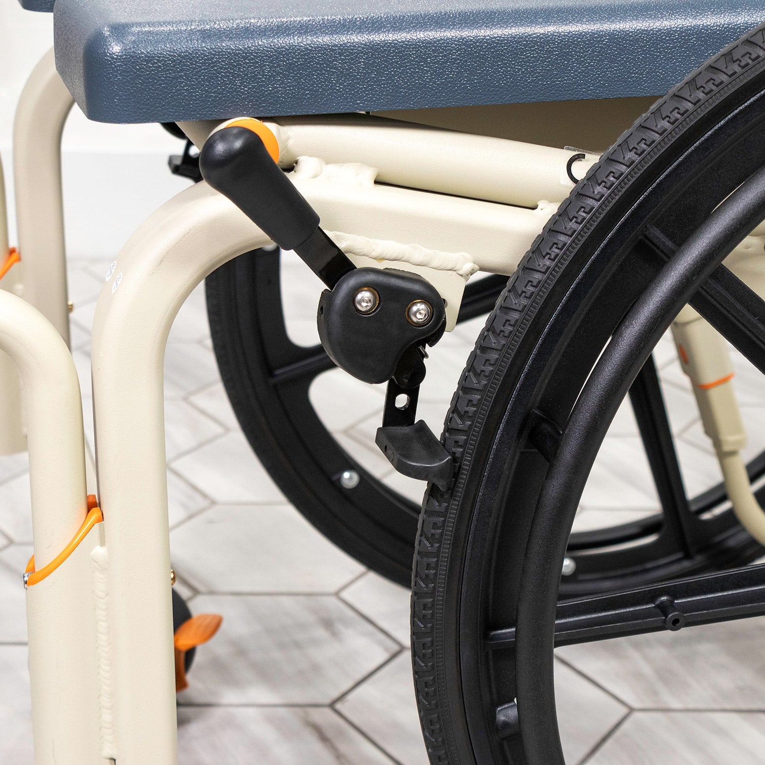 Solution Based ShowerBuddy Roll-In Solo Chair SB6W