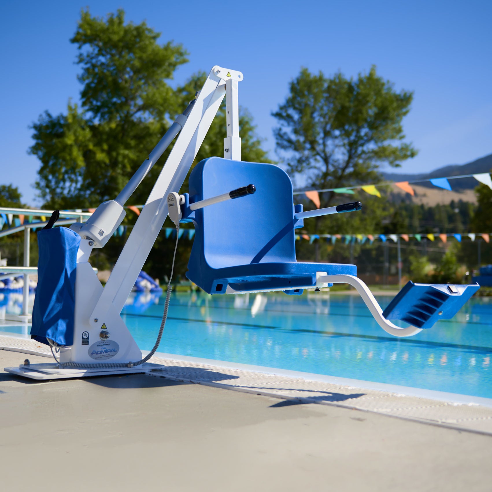 Aqua Creek Pro Pool Series Admiral Pool Lift F-ADMRL