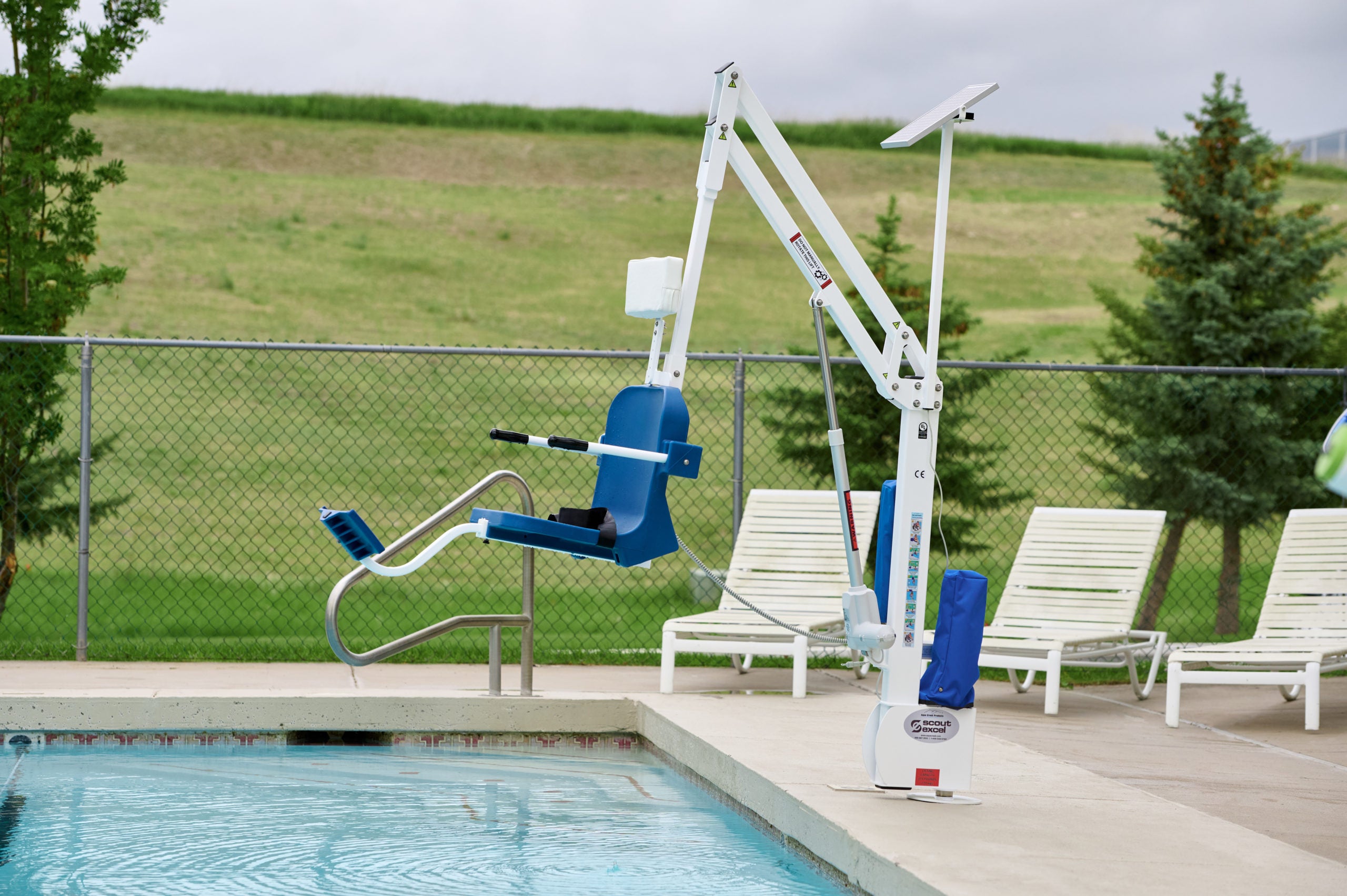 Aqua Creek Solar Charging Stations F-SLR