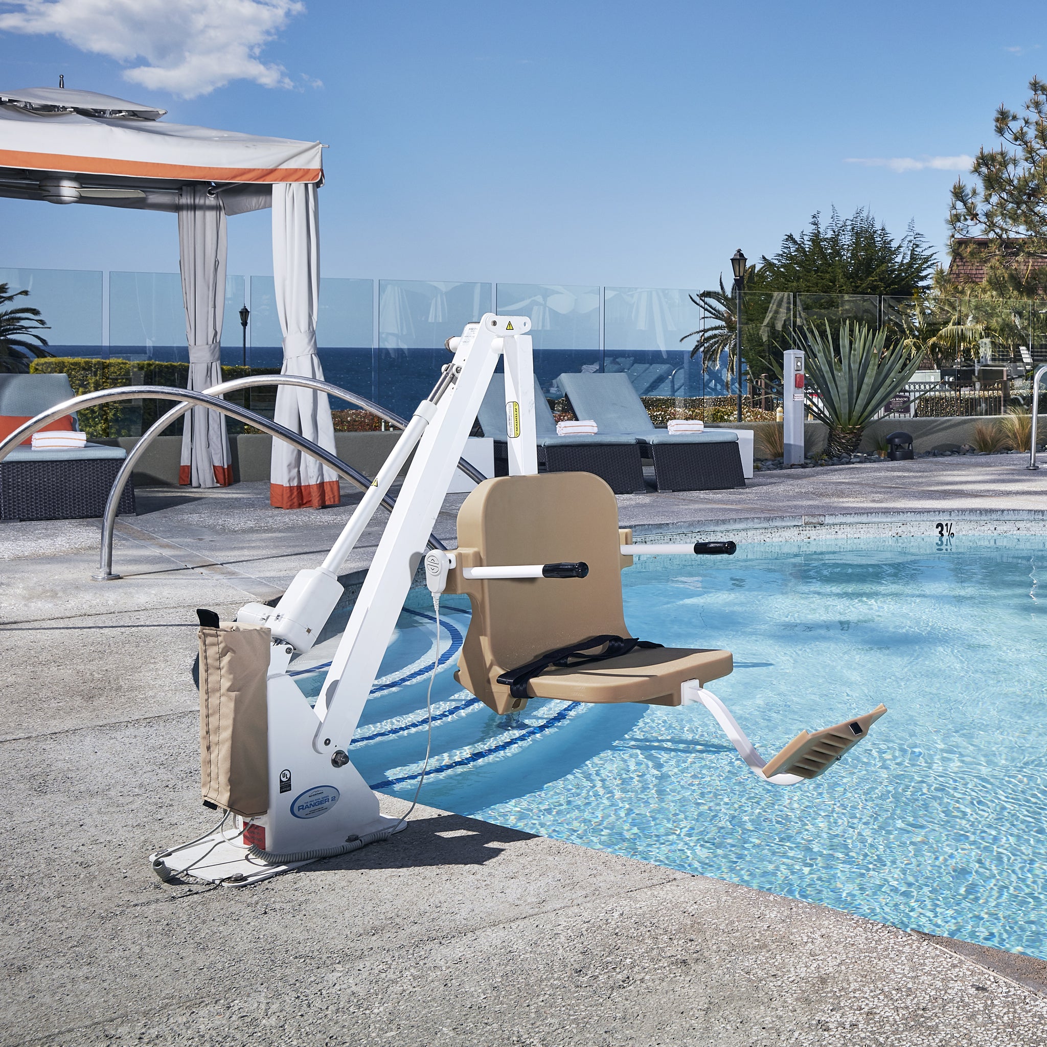 Aqua Creek Pro Pool Series Ranger 2 Pool Lift F-RNGR2