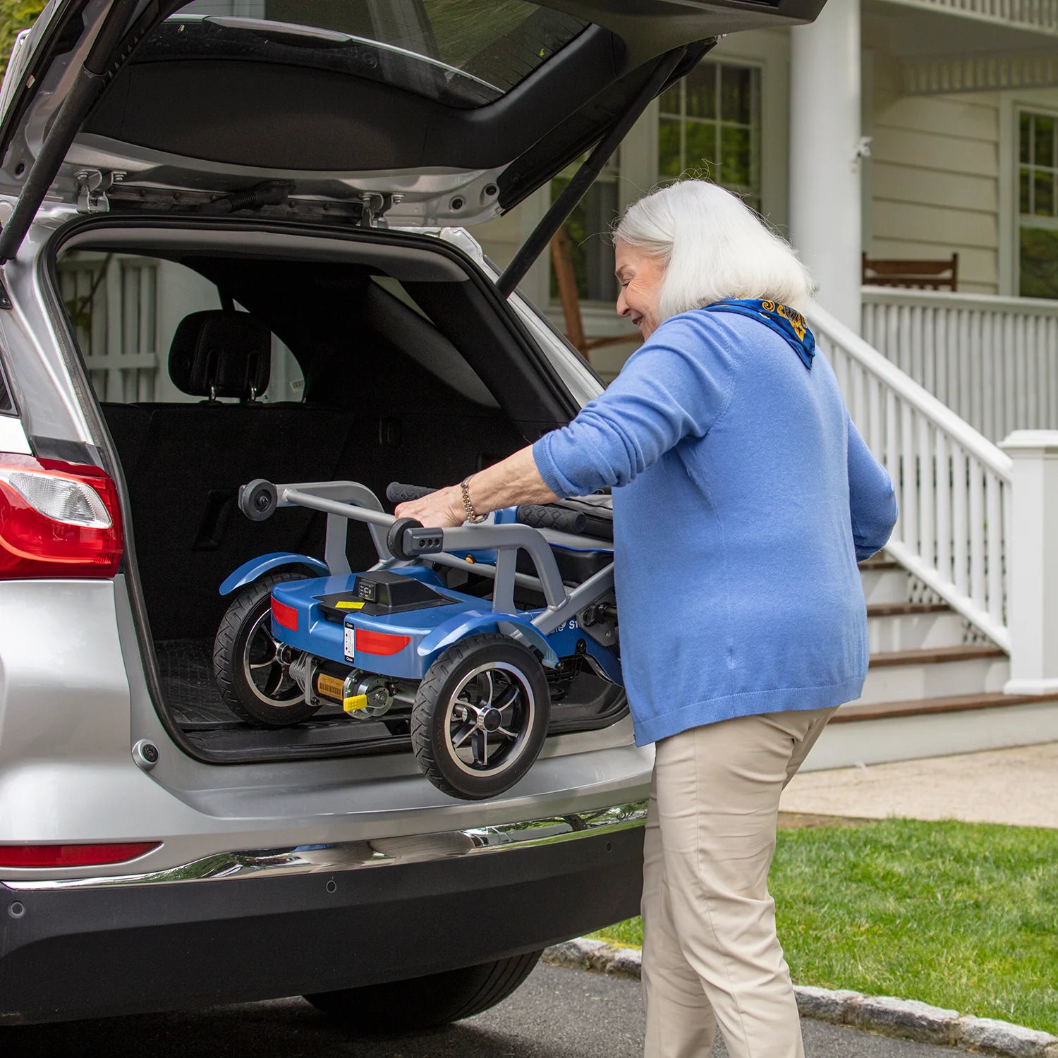 Journey So Lite® Folding Power Scooter 08474