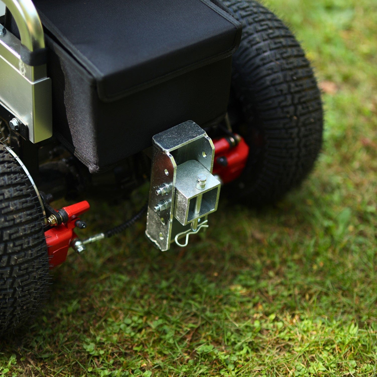 SuperHandy Electric Utility Tow Tractor 2600lbs Towing Capacity GUO133