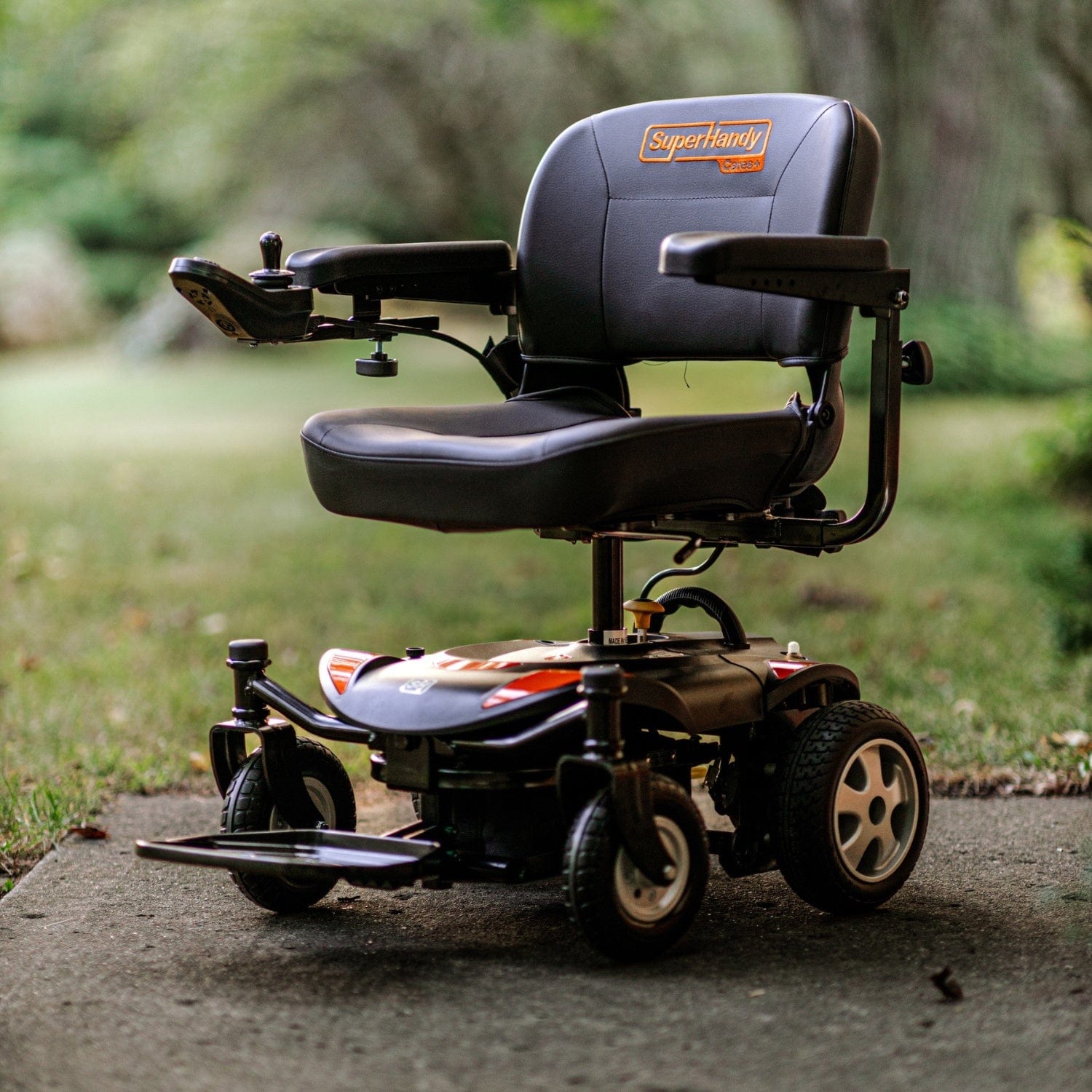 SuperHandy GoRide CRZ Powerchair - 300 lb Capacity GUT172