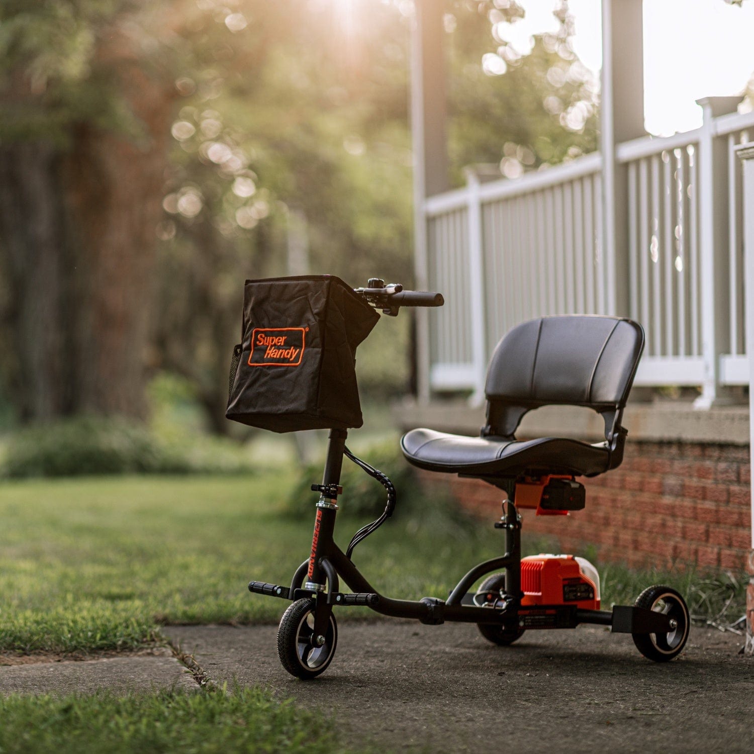 SuperHandy Passport Mobility Scooter Lightweight (35 lbs) + Extra Battery GUT112