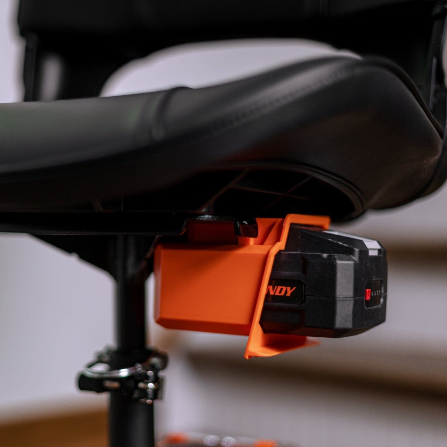 SuperHandy Passport Mobility Scooter Lightweight (35 lbs) + Extra Battery GUT112